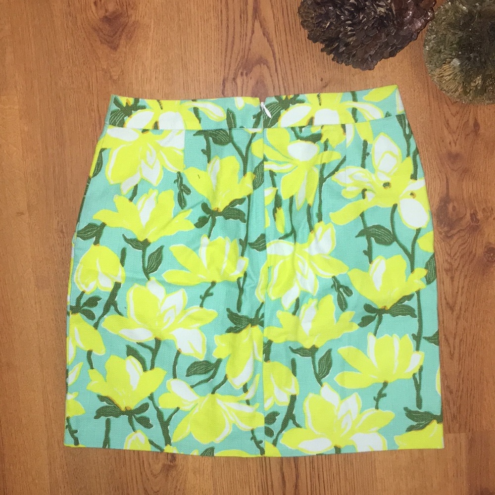 - - J. Crew spring yellow green flower skirt size  0